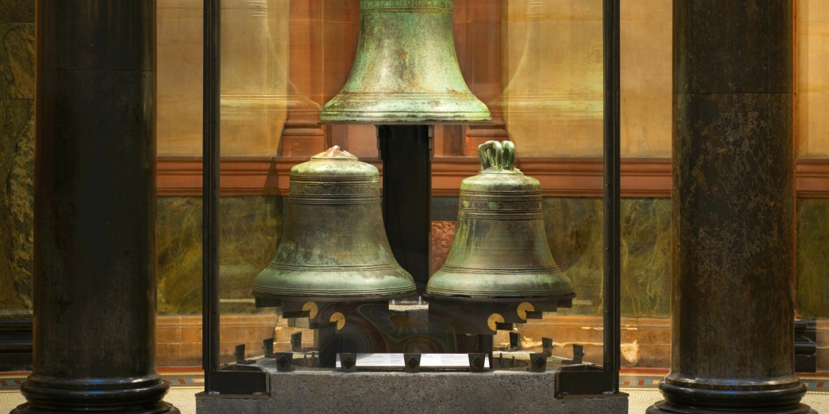 Howth-Bells-Gallery-talk-(1200-x-600-px).jpg