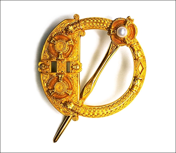 Brooch