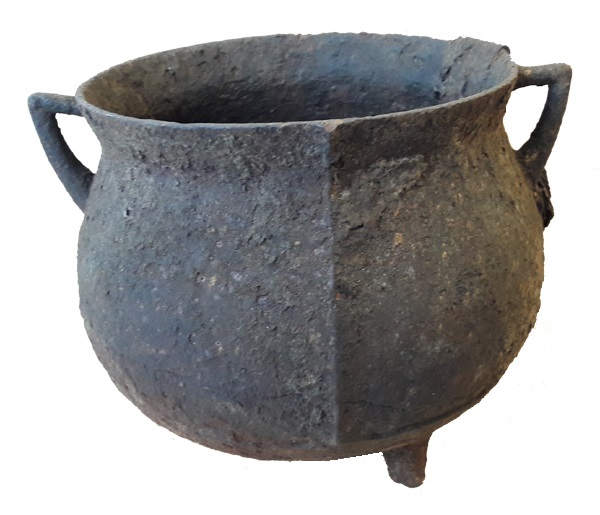 Three legged skillet