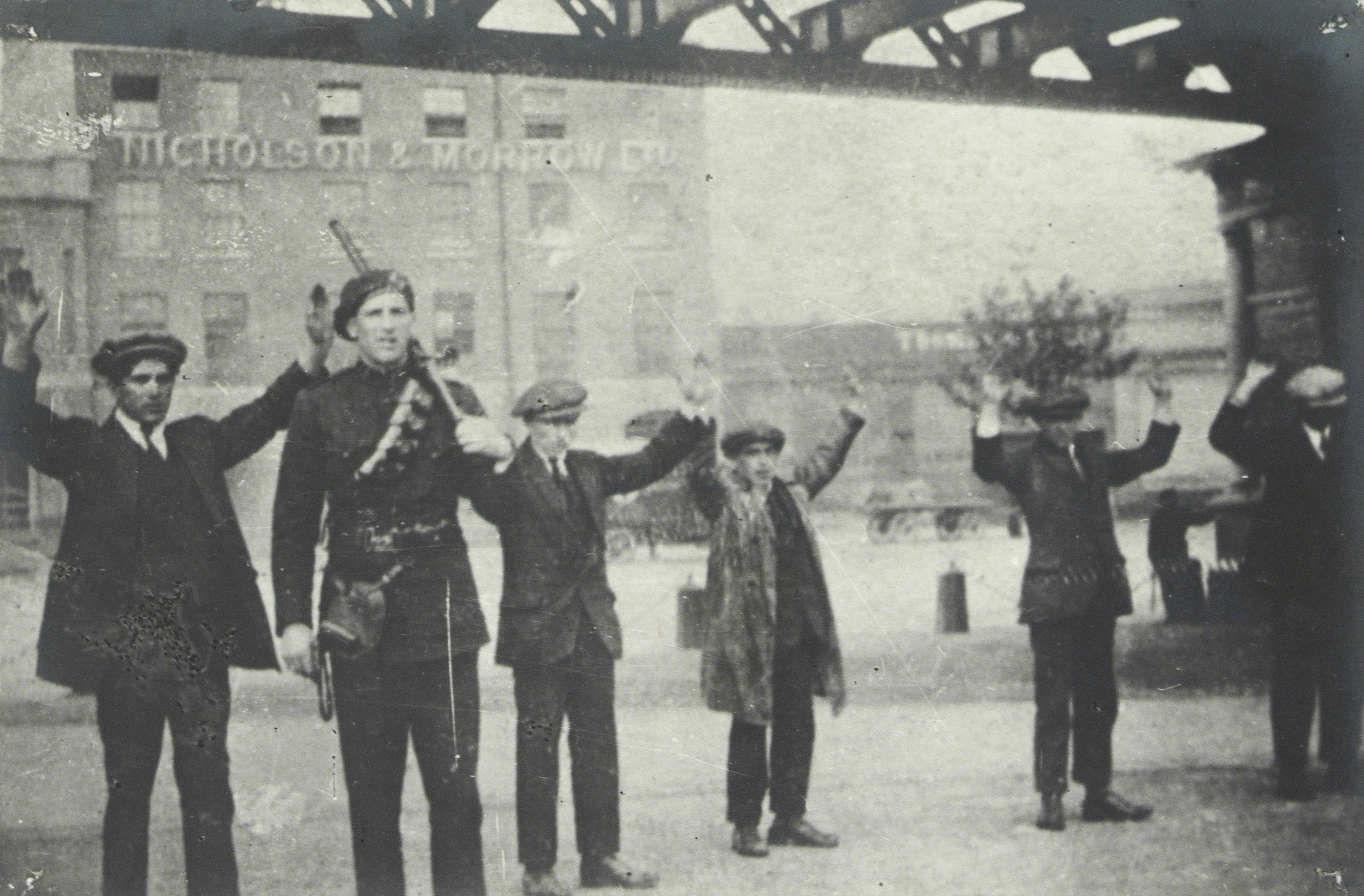 IRA prisoners and Auxiliary, Custom House burning, May 1921